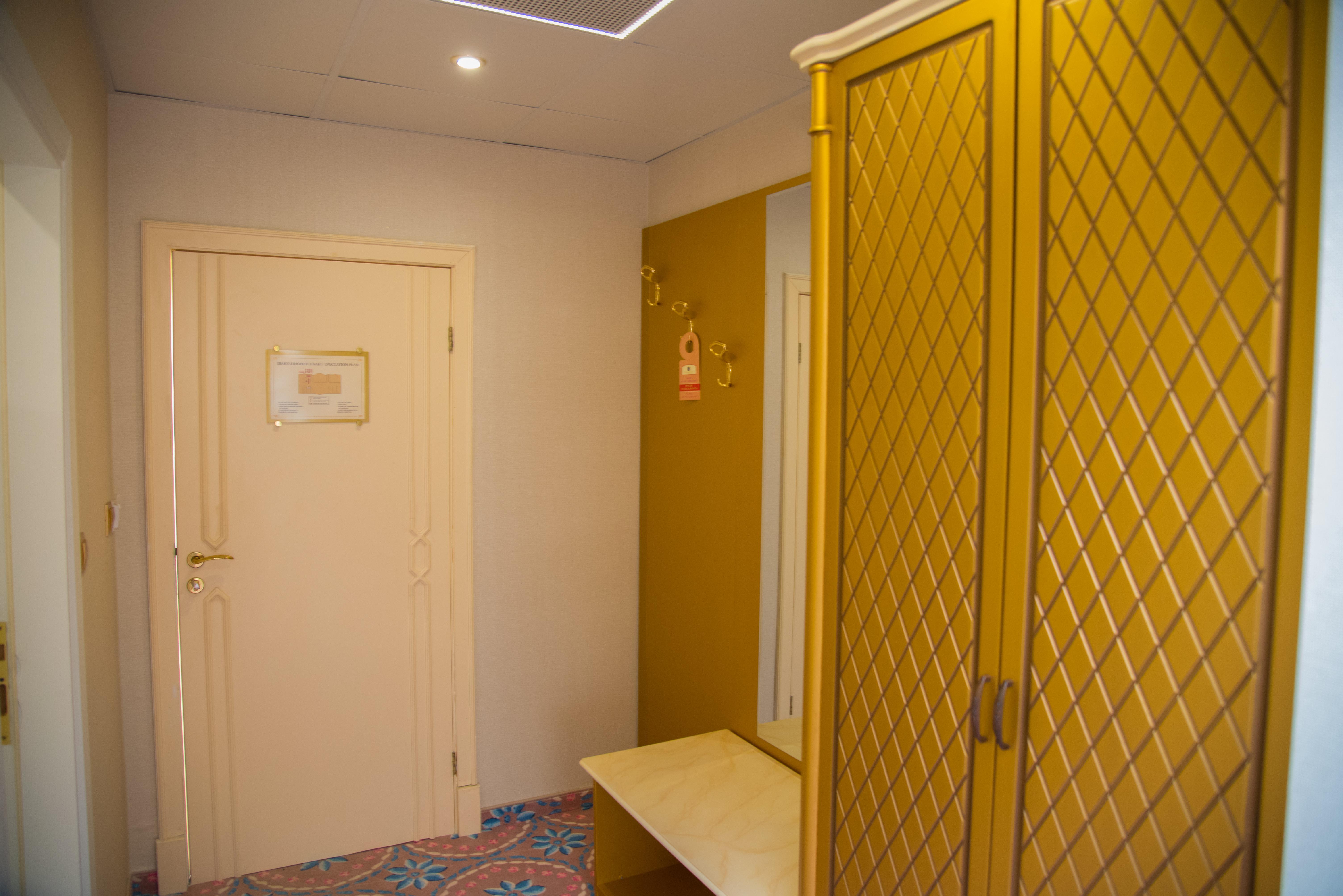 Imperial Palace Hotel Sunny Beach Exterior foto A room at the hotel